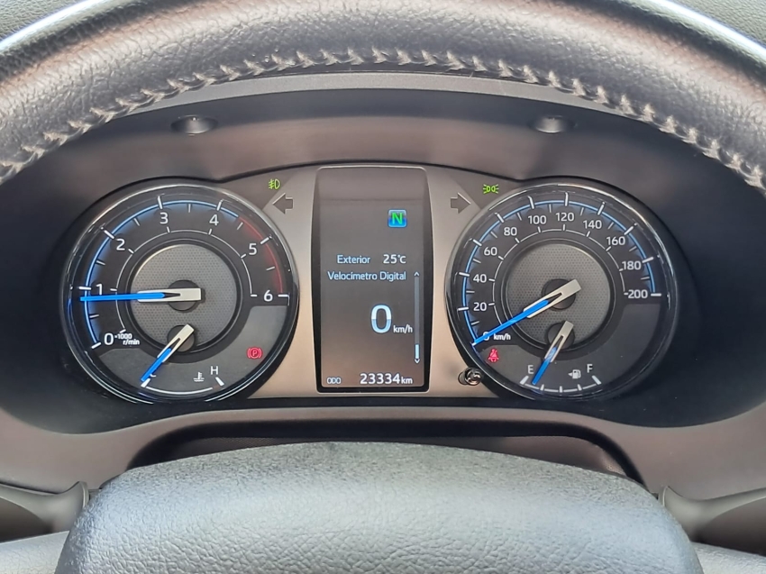 toyota hilux 2.8 d-4d turbo diesel cd conquest 4x4 automatico 4p 202312