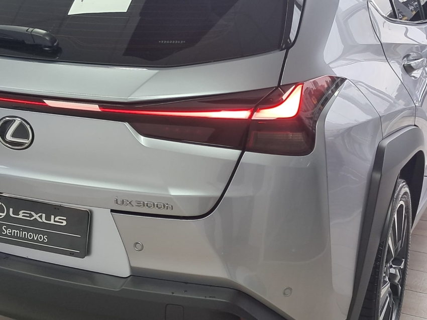 lexus ux 300h 2.0 vvt-i hybrid cvt hibrido 4p automatico 202619