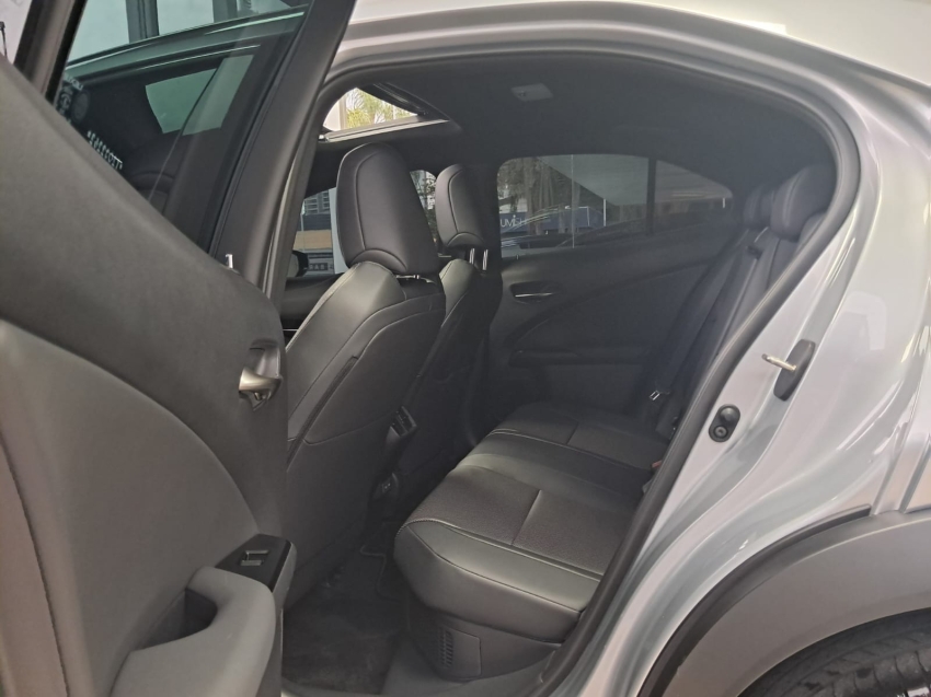 lexus ux 300h 2.0 vvt-i hybrid cvt hibrido 4p automatico 202610