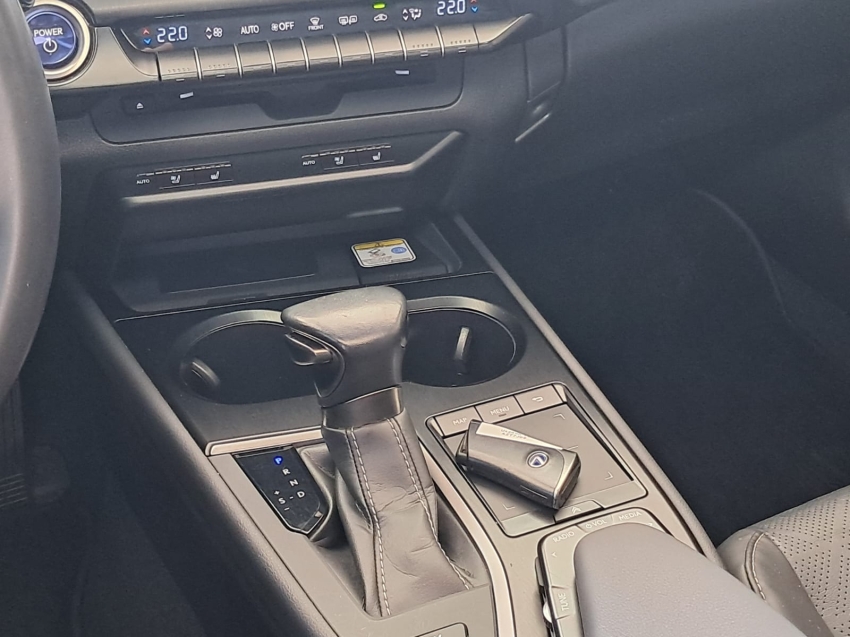 lexus ux 250h 2.0 vvt-i hybrid luxury cvt hibrido 4p automatico 202219