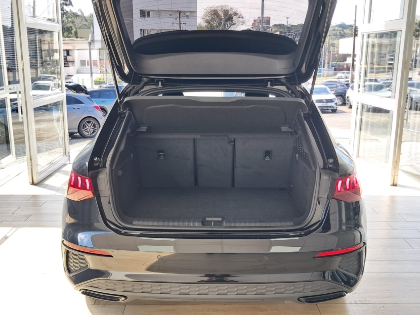 audi a3 2.0 40 tfsi mhev sportback performance black s-tronic hibrido 4p automatico 20239