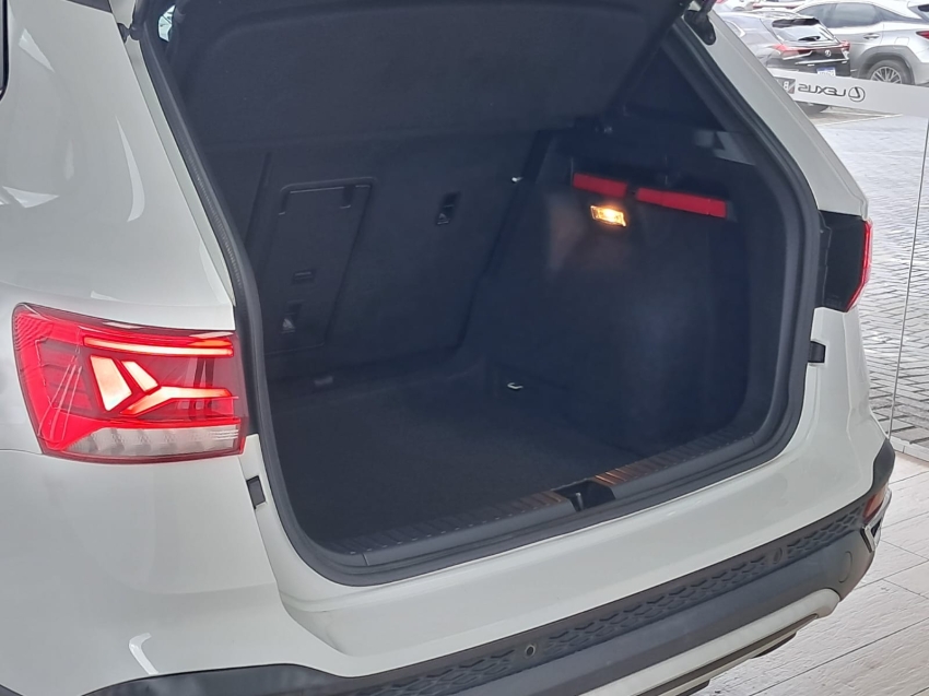 volkswagen taos 1.4 250 tsi total flex highline automatico 4p 202217