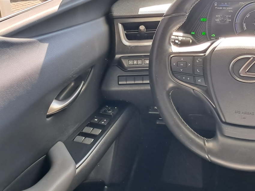 lexus ux 250h 2.0 vvt-i hybrid dynamic cvt hibrido 4p automatico 201915
