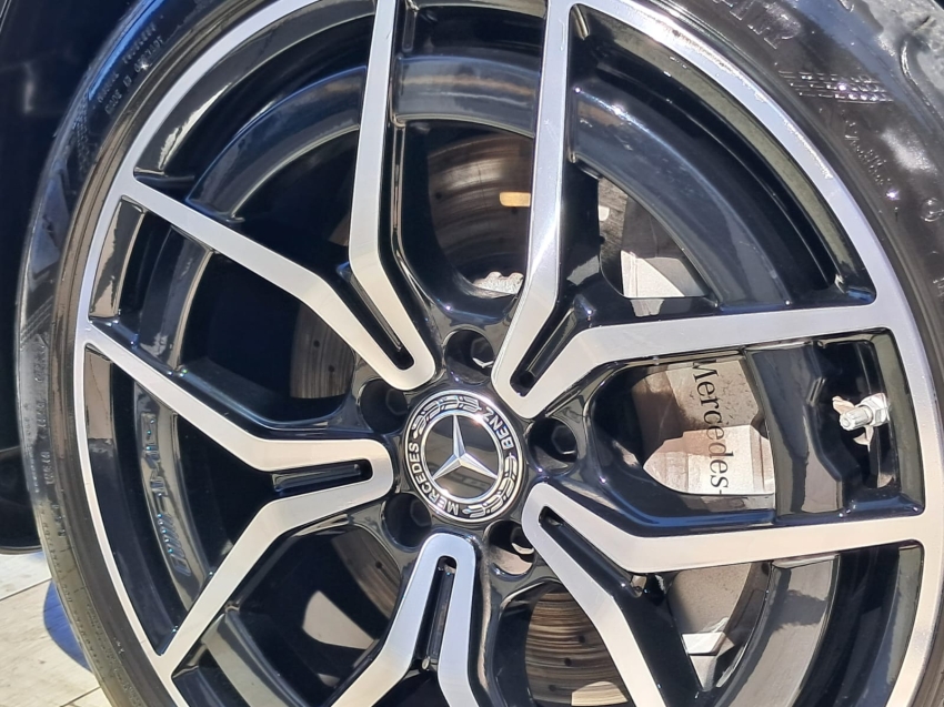 mercedes-benz c 300 2.0 eq boost hibrido amg line 9g-tronic 4p automatico 202412