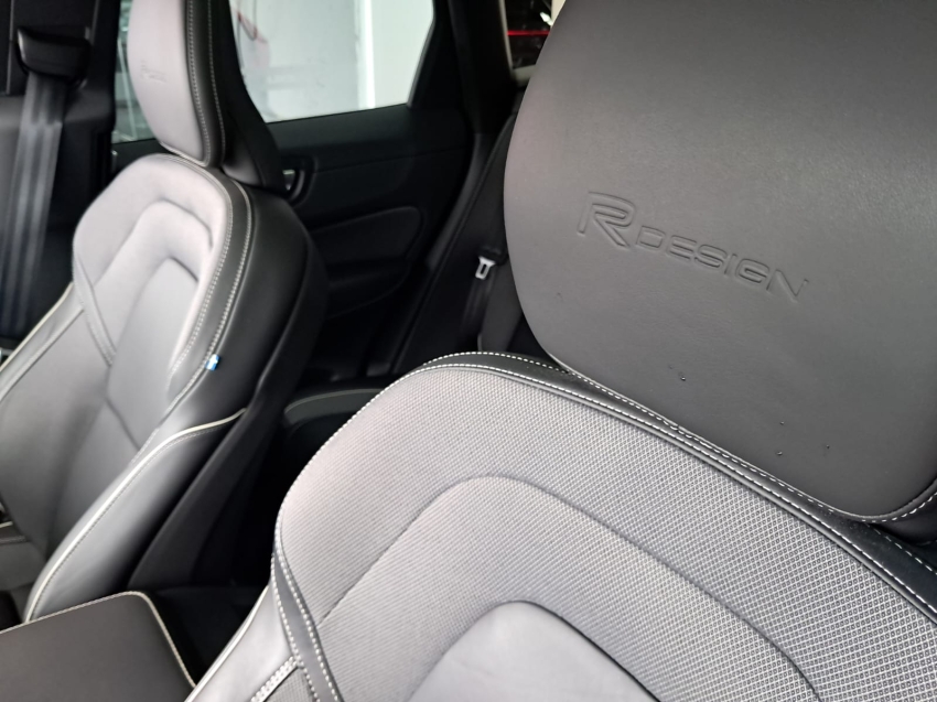 volvo xc60 2.0 t8 hybrid r-design awd geartronic hibrido 4p automatico 202027