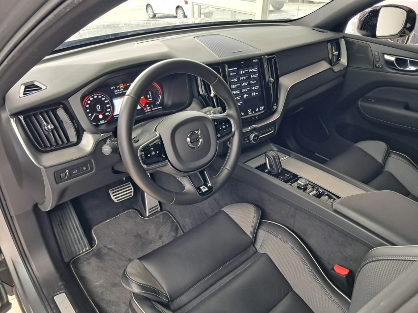 volvo xc60 2.0 t8 hybrid r-design awd geartronic hibrido 4p automatico 20208