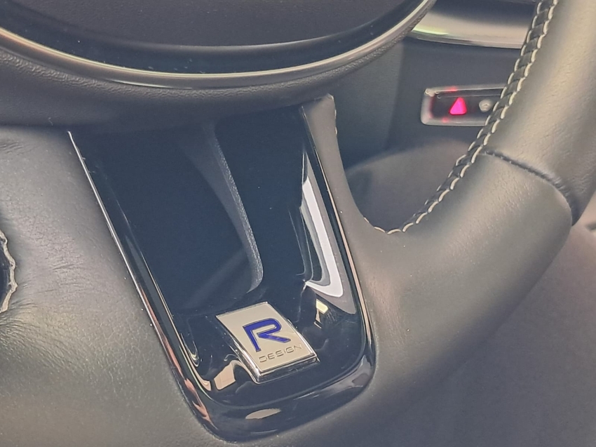 volvo xc60 2.0 t8 hybrid r-design awd geartronic hibrido 4p automatico 202010