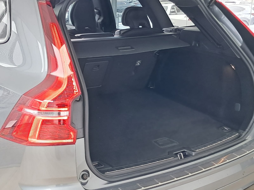 volvo xc60 2.0 t8 hybrid r-design awd geartronic hibrido 4p automatico 202014