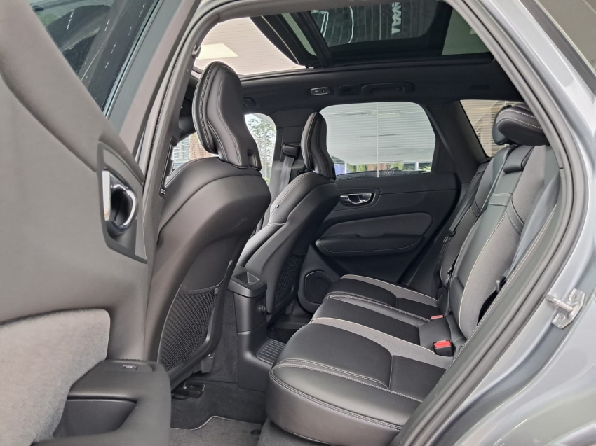 volvo xc60 2.0 t8 hybrid r-design awd geartronic hibrido 4p automatico 20207