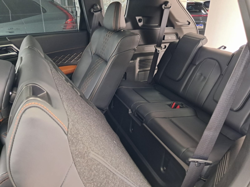 mitsubishi outlander 2.4 phev signature s-awc dht hibrido 4p automatico 202612