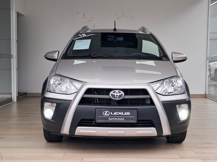 toyota etios cross 1.5 16v flex 4p automatico 20181