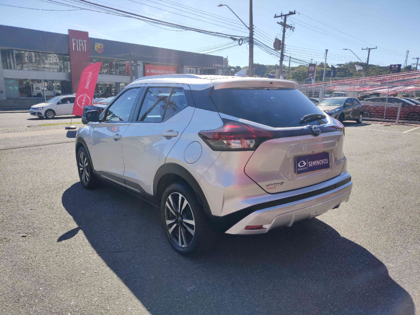 kicks advance 1.6 16v cvt flex automatico 2023/24