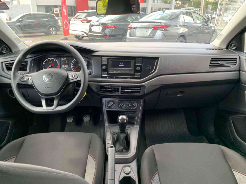 polo track 1.0 12v  manual 2023/24