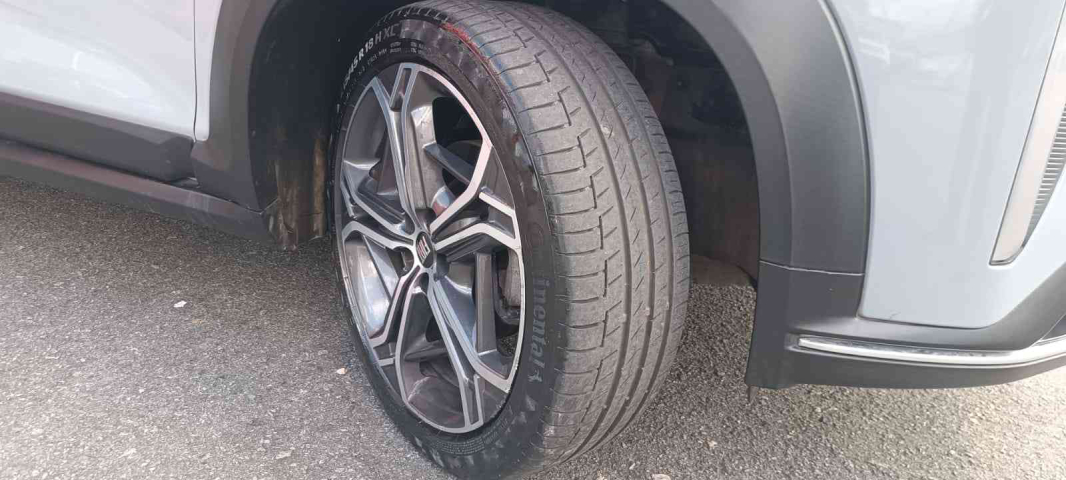 fastback impetus 200 1.0 tb cvt 2023/23