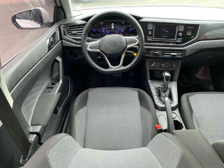 virtus 170 1.0 tsi at  2023/24