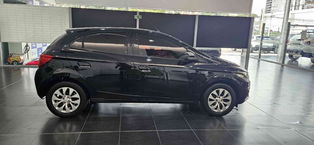 onix lt 1.4 8v mt6 eco flex manual 2018/18