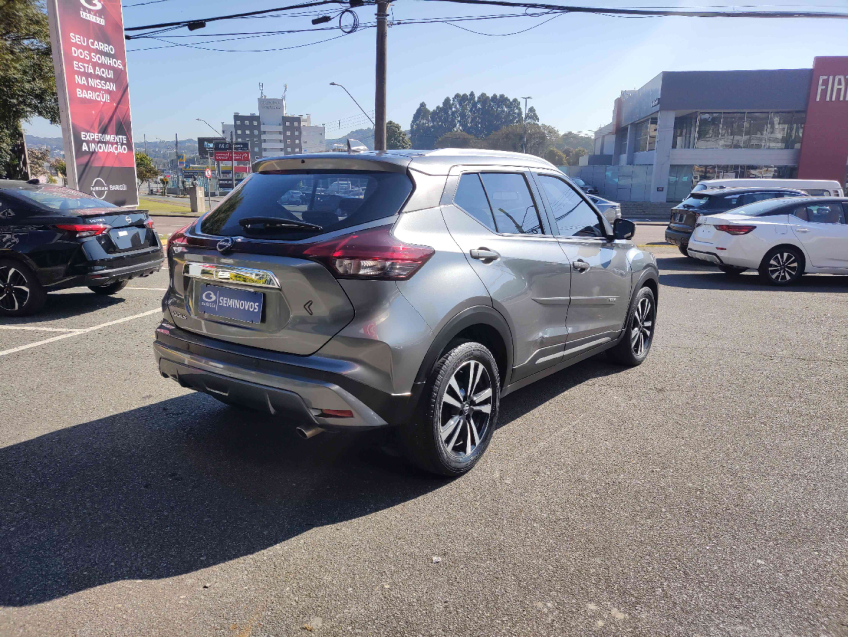 kicks 1.6 exclusive cvt flex automatico 2023/23
