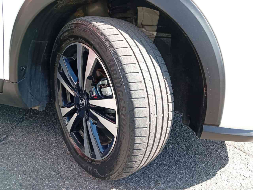kicks 1.6 exclusive p. tech 113hp flex automatico 2023/23
