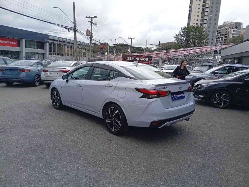 versa exclusive 1.6 16v cvt 2024/25