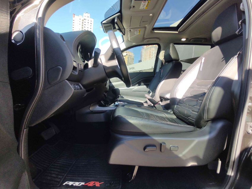 frontier 2.3 pro4x at 190hp  automatico 2022/22