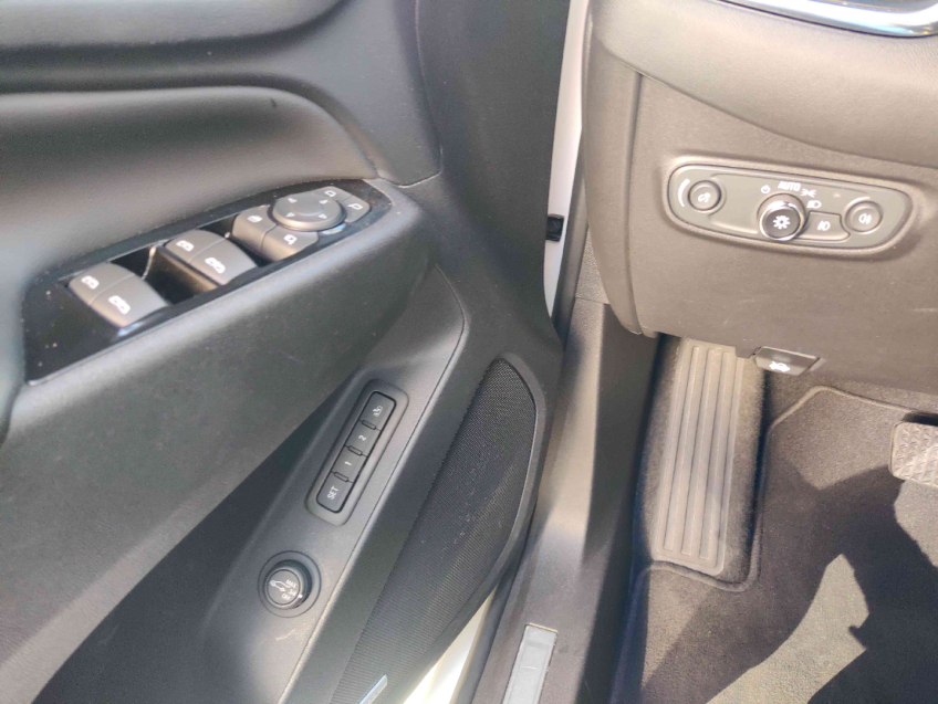equinox premier awd 1.5 tb at6  2023/23