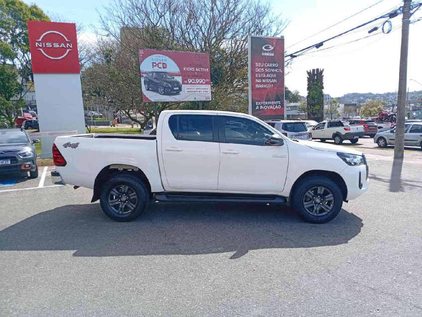 hilux cd dsl 4x4 sr at diesel automatico 2023/24