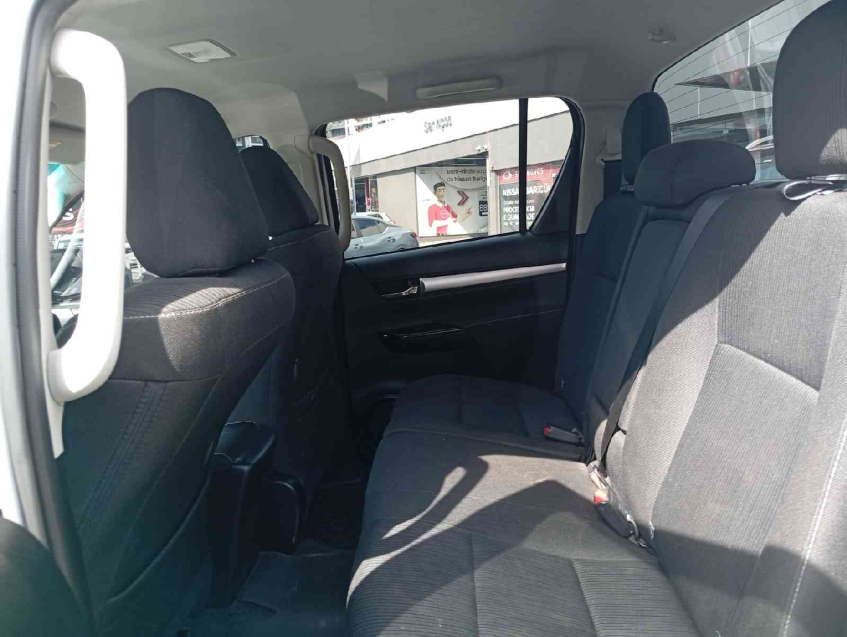 hilux cd dsl 4x4 sr at diesel automatico 2023/24