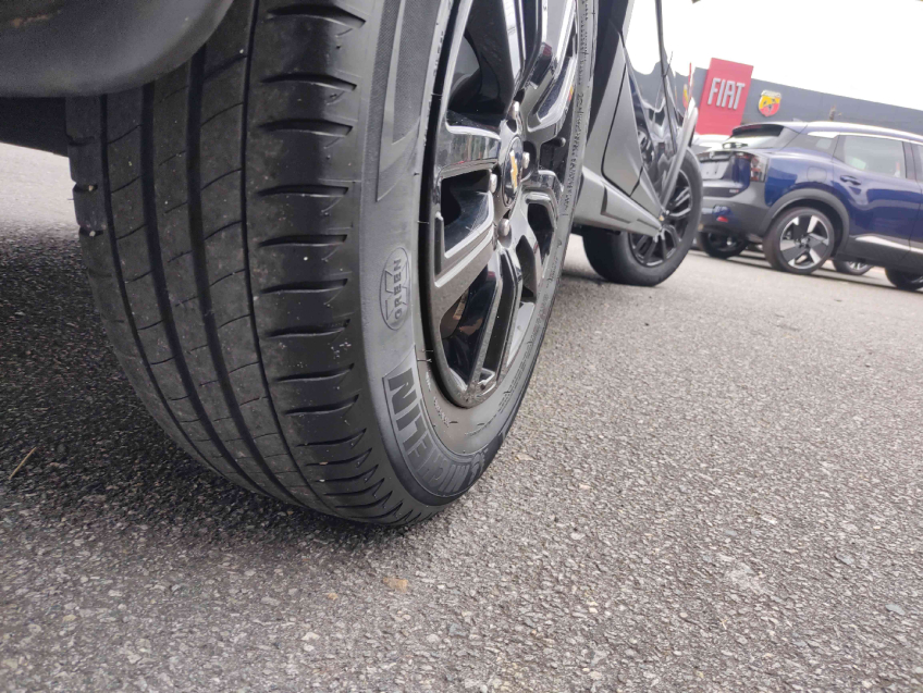 onix activ 1.4 8v at6 eco flex automatico 2019/19