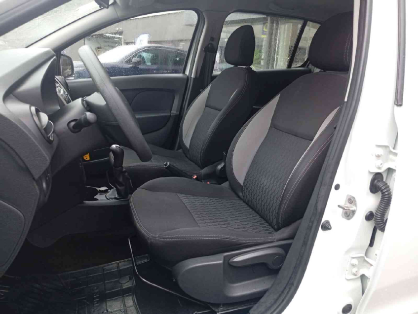 renault sandero expression 1.0 sce