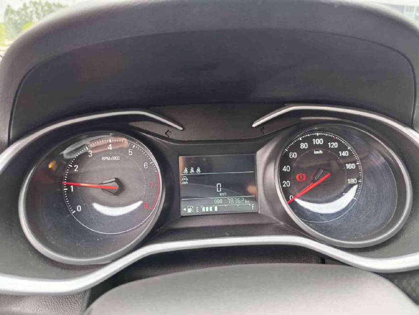 chevrolet onix 1.0 mt6