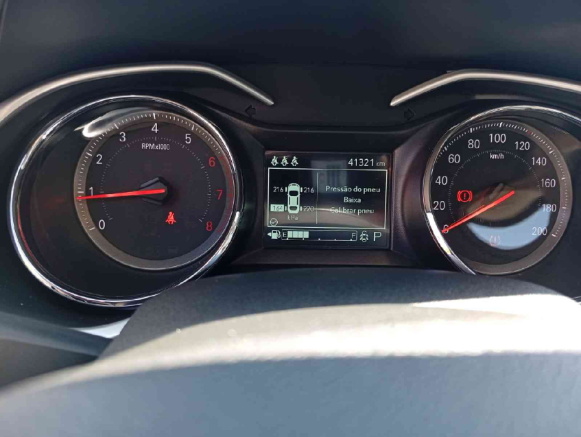 chevrolet onix plus premier at6