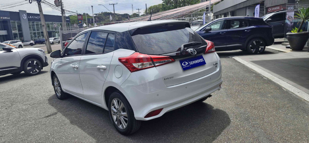 toyota yaris 1.5 16v flex xl plus connect multidrive 4p automatico 2022