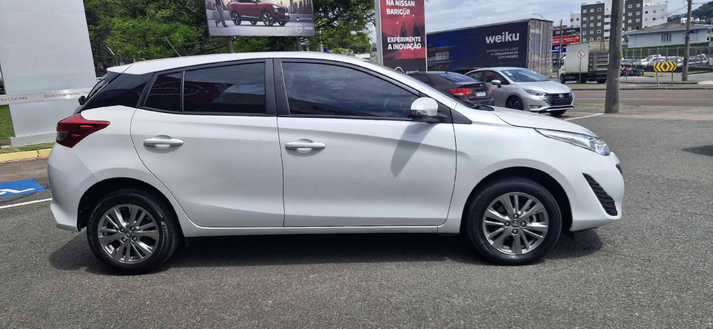 toyota yaris 1.5 16v flex xl plus connect multidrive 4p automatico 2022