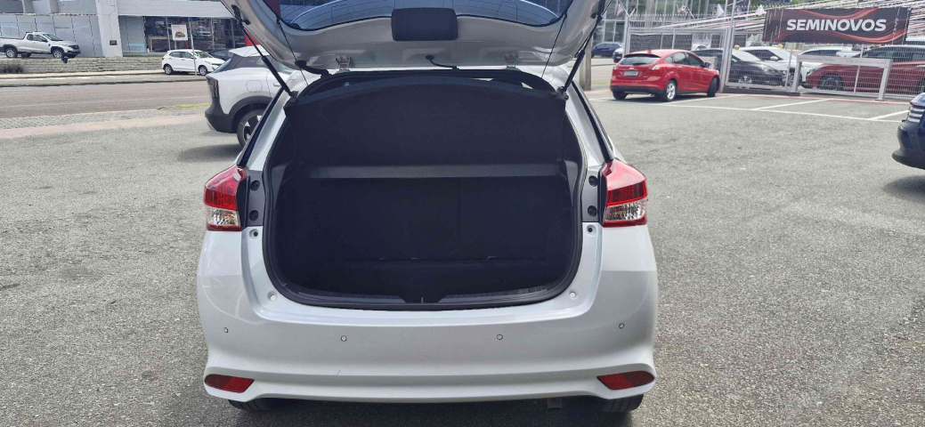 toyota yaris 1.5 16v flex xl plus connect multidrive 4p automatico 2022