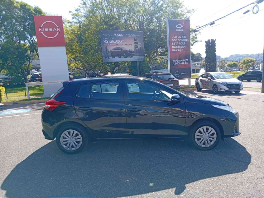 toyota yaris 1.5 16v flex xl multidrive 4p automatico 2025