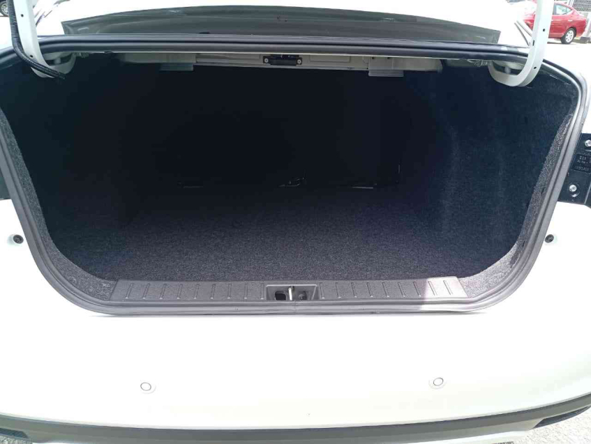 nissan versa 1.6 16v flex sr xtronic 4p automatico 20258