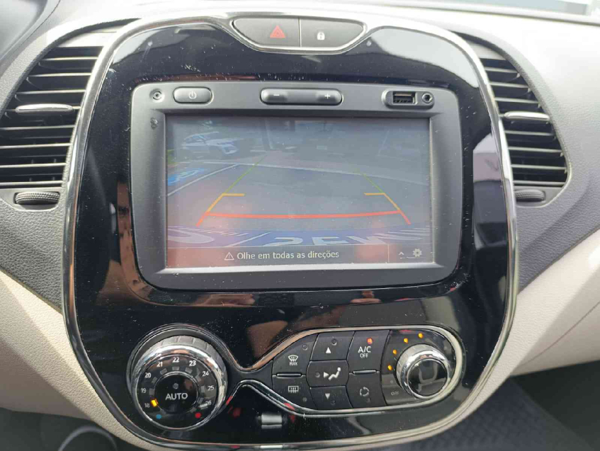 captur intense 2.0 16v at  flex 2017/1815