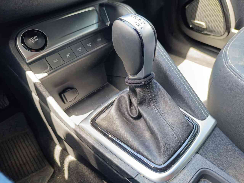 captur iconic 1.3 16v tce cvt x-tronic flex automatico 2021/2216