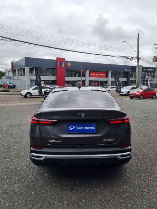 fastback turbo 200 1.0 cvt 2022/235