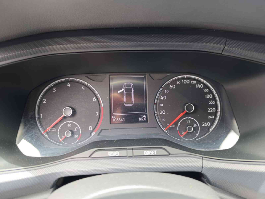 : t-cross sense 200(plus) 1.0 tsi at614