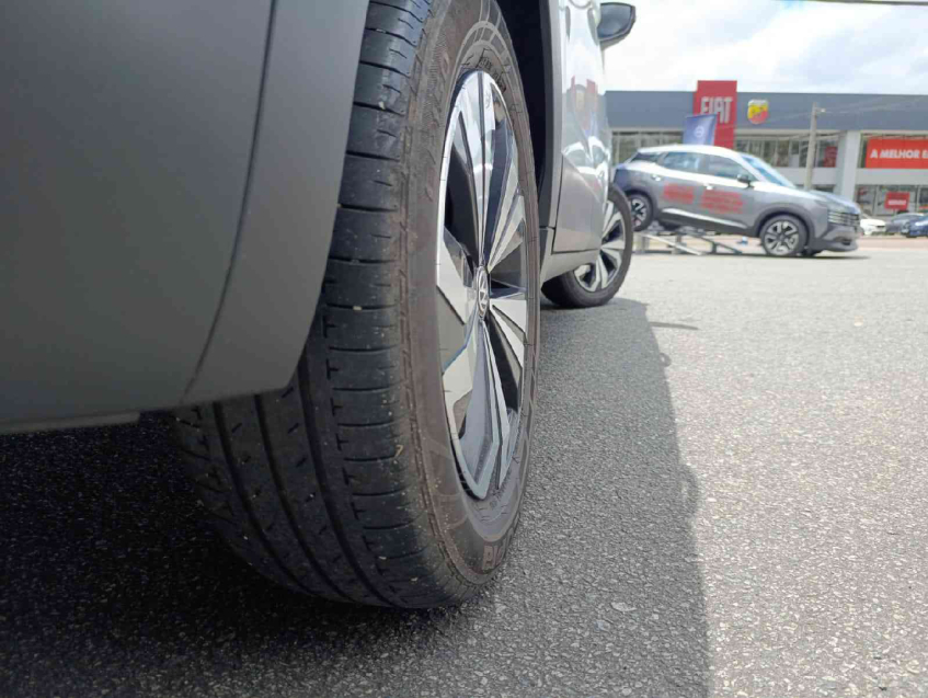 : t-cross sense 200(plus) 1.0 tsi at618