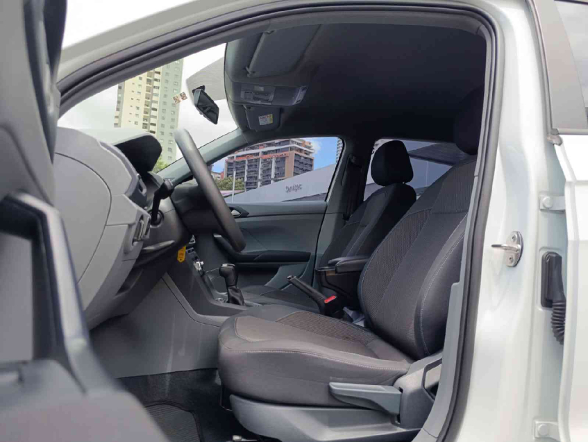 : t-cross sense 200(plus) 1.0 tsi at611