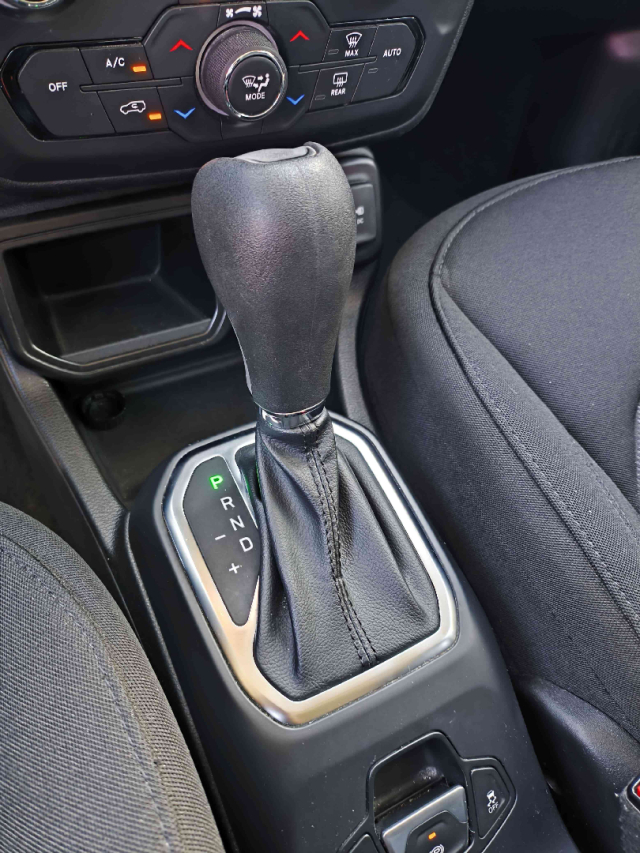 renegade sport 1.8 16v at6 automatico 2021/2116