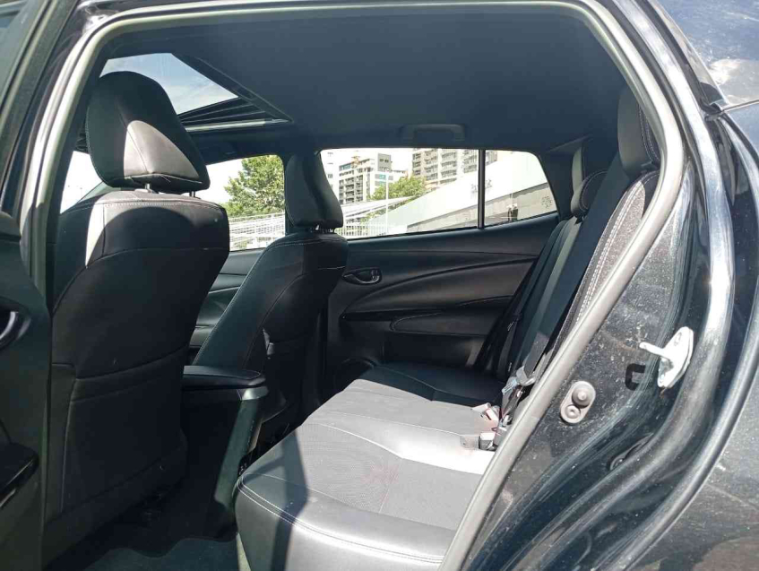 yaris hatch xls 1.5 cvt  flex automatico 2022/2312