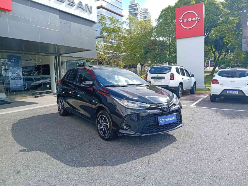 yaris hatch xls 1.5 cvt  flex automatico 2022/23
