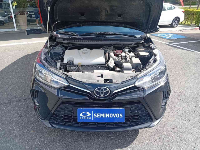 yaris hatch xls 1.5 cvt  flex automatico 2022/238