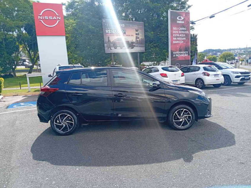 yaris hatch xls 1.5 cvt  flex automatico 2022/237