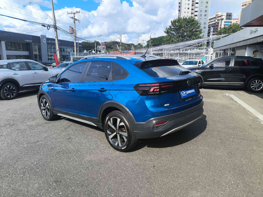 nivus highline 200(outfit) 1.0 tsi at6 flex automatico 2022/234