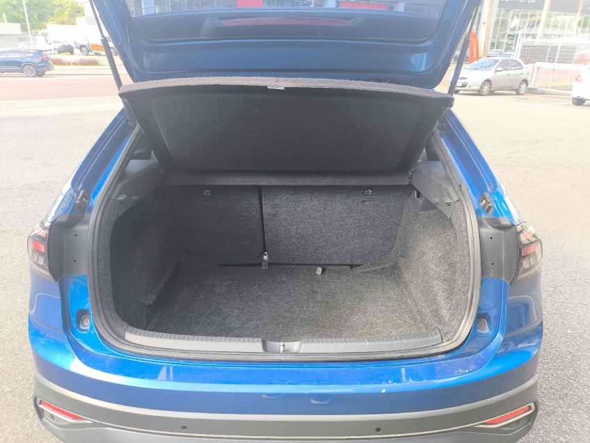 nivus highline 200(outfit) 1.0 tsi at6 flex automatico 2022/237