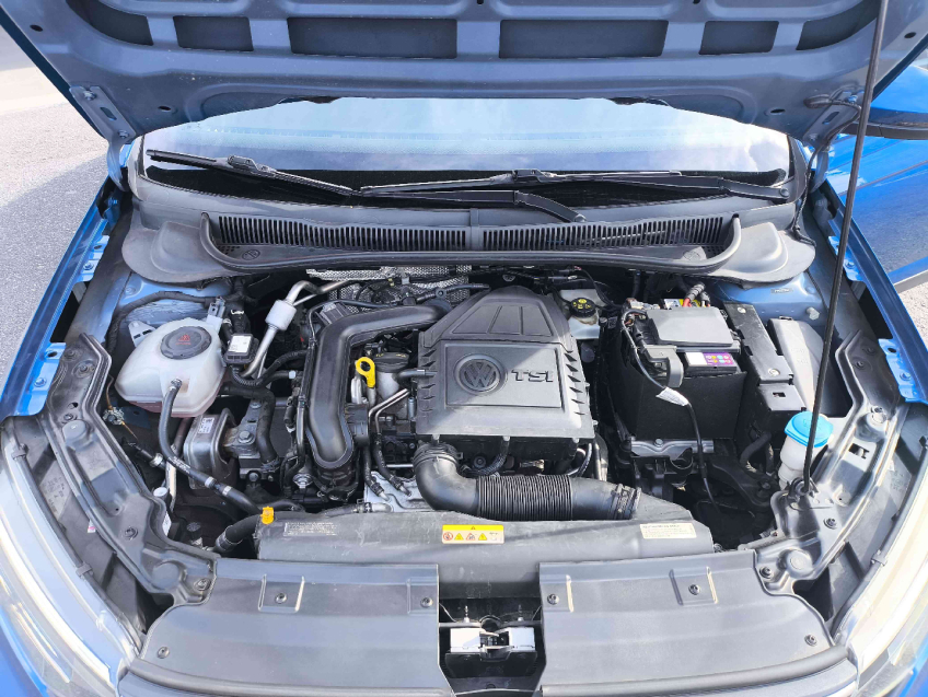 nivus highline 200(outfit) 1.0 tsi at6 flex automatico 2022/238